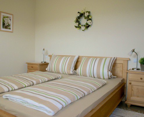 Schlafzimmer Ferienwohnung Alpenblick